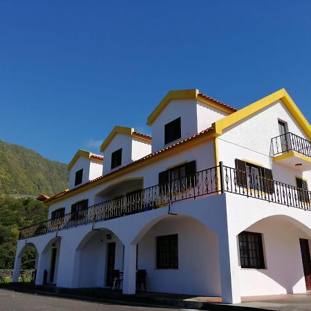 Casa Da Sogra - Apartamento 1 Faja Grande Bagian luar foto